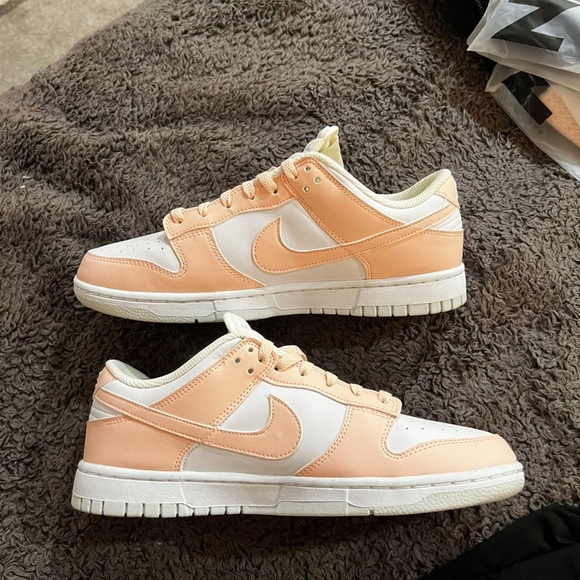 Nike dunk low pale coral size 10 in W - Picture 3 of 9